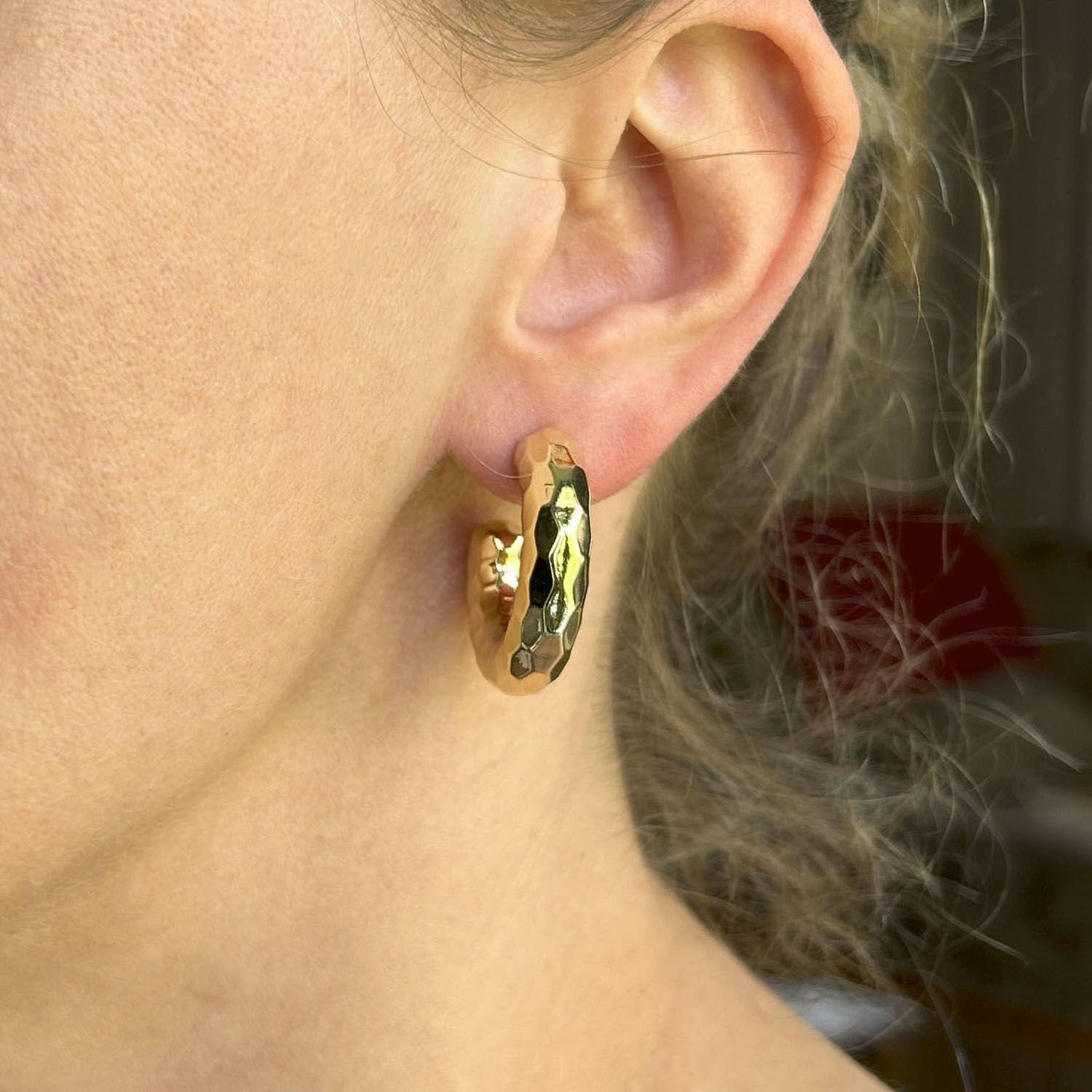 Petek Dokulu Altın Halka Küpeler