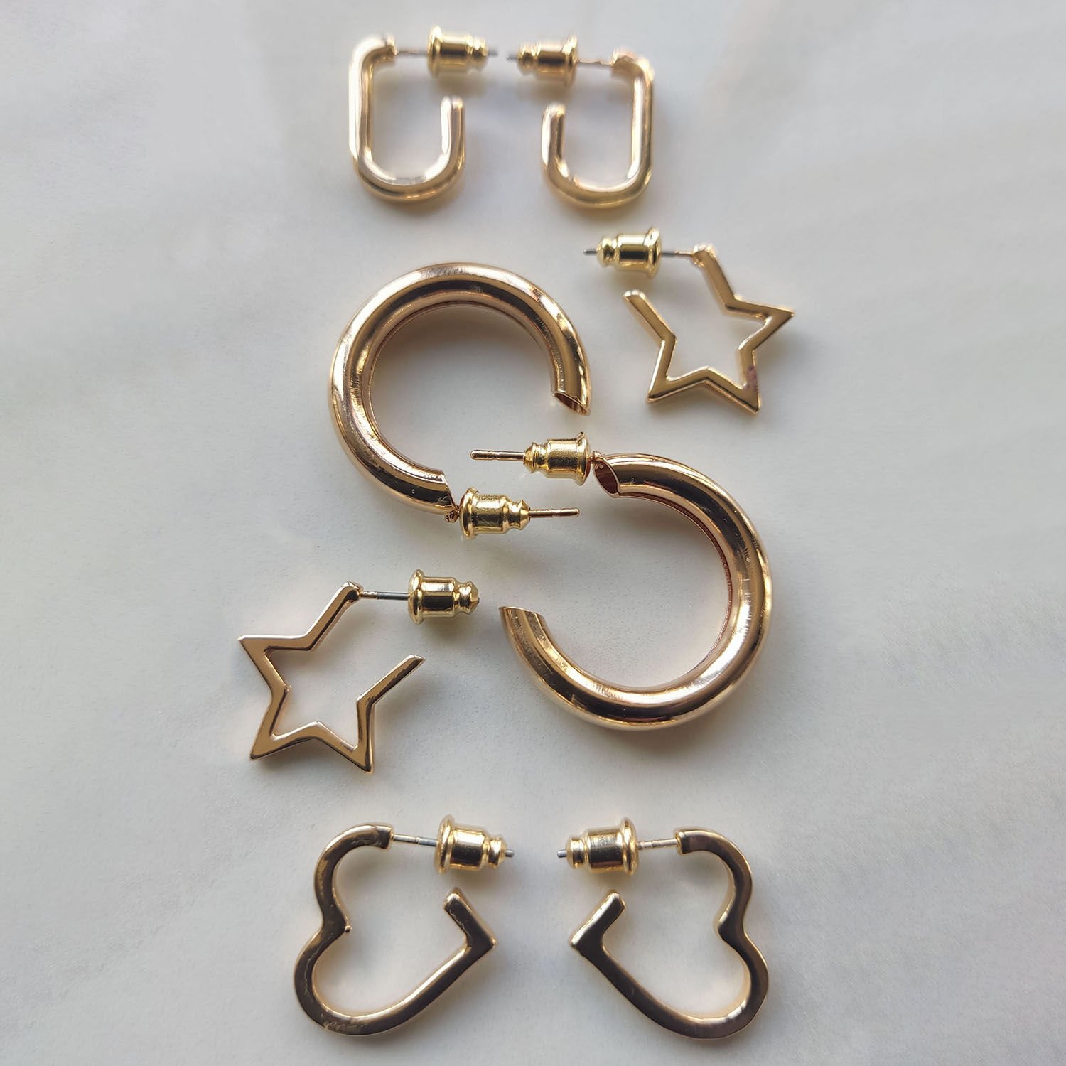 Dörtlü Altın Tonlu Küpe Seti