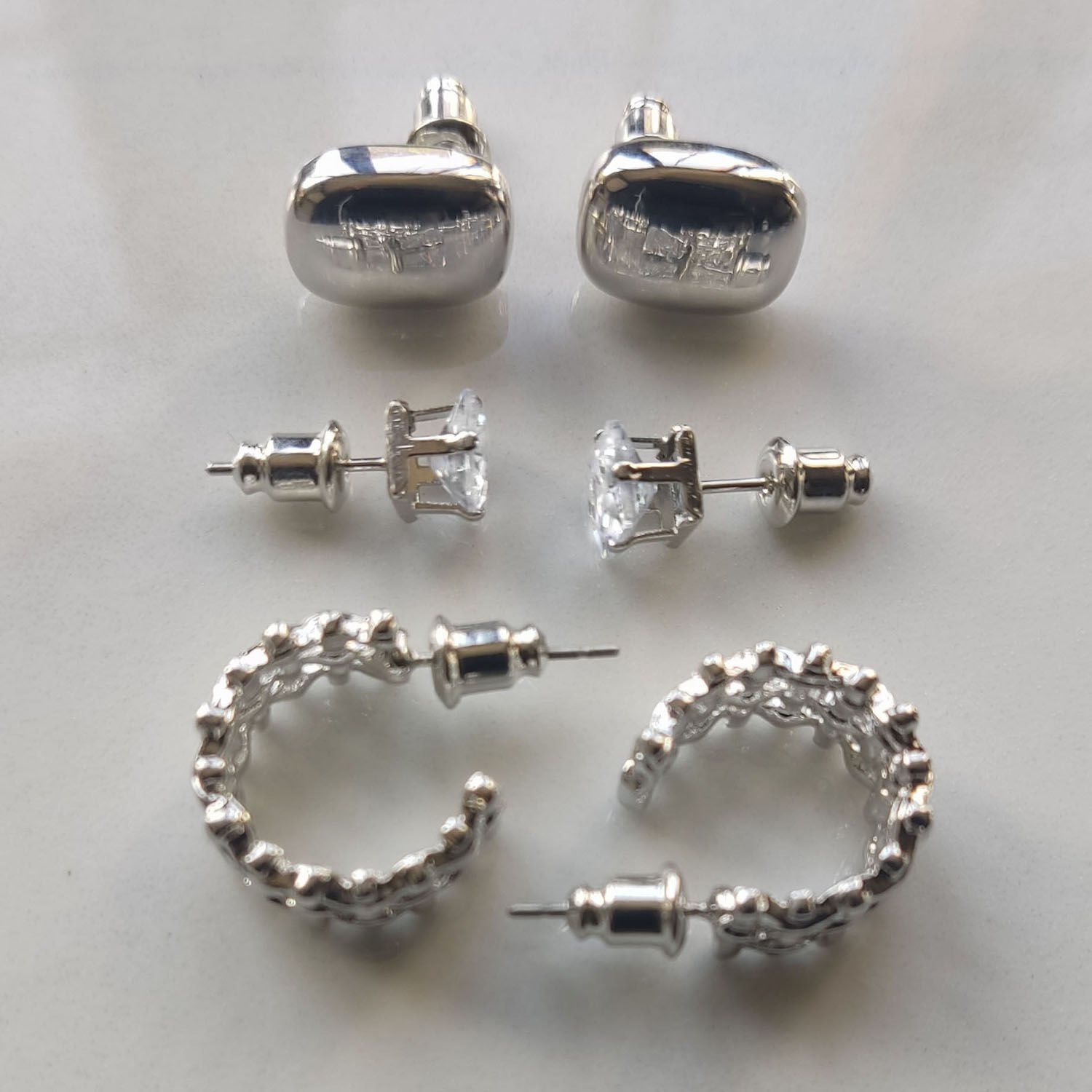 Üçlü Gümüş Tonlu Küpe Seti