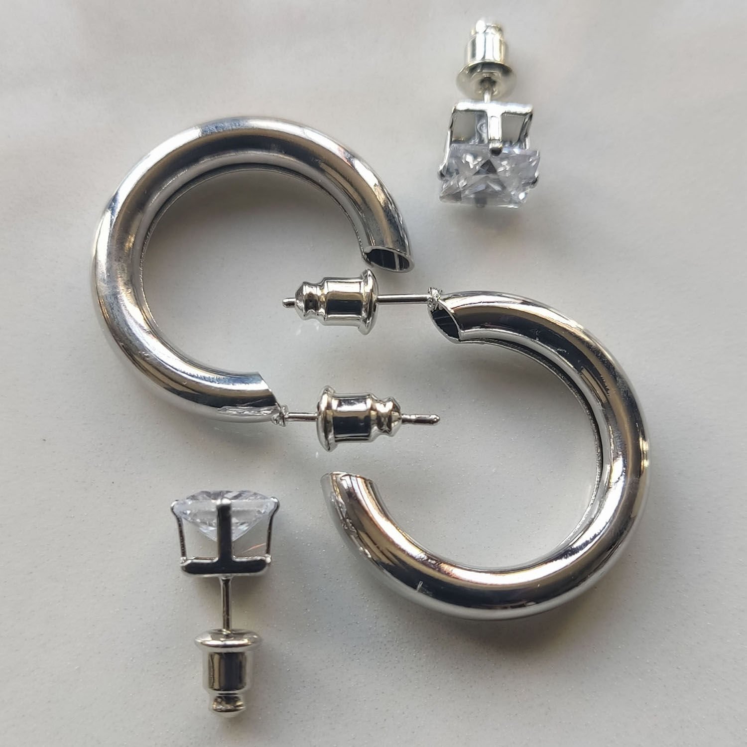 İkili Gümüş Tonlu Küpe Seti