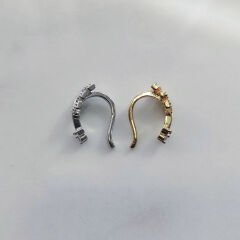 Işıltılı Yaprak Detaylı Kıkırdak Küpe