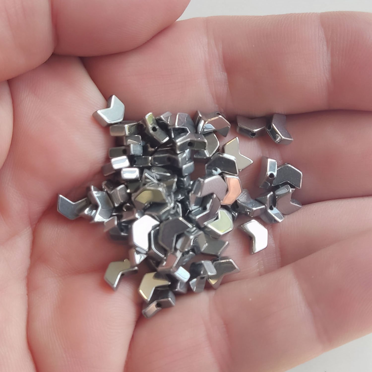 2x6 mm Ok Hematit  Krom