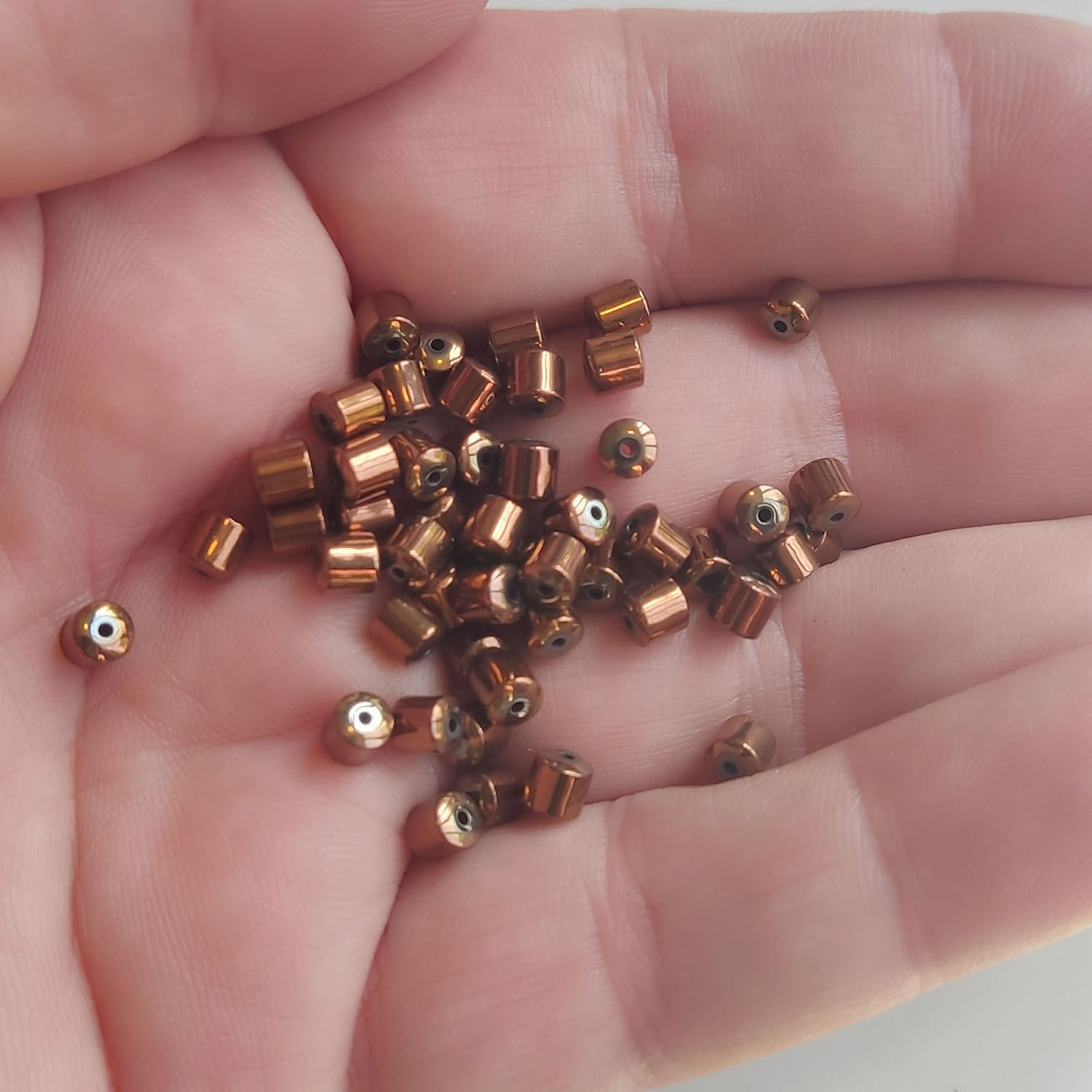 3x4 mm Silindir Hematit Taşı Bronz