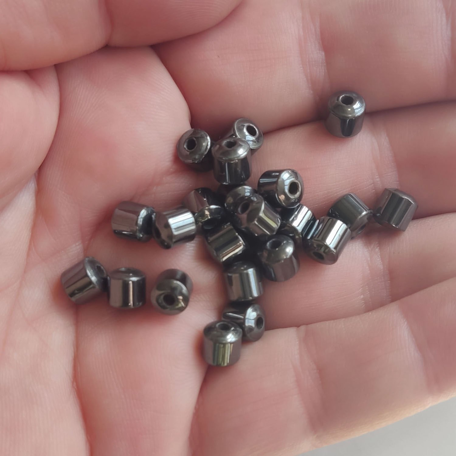 5x5 mm Silindir Hematit Taşı Antrasit