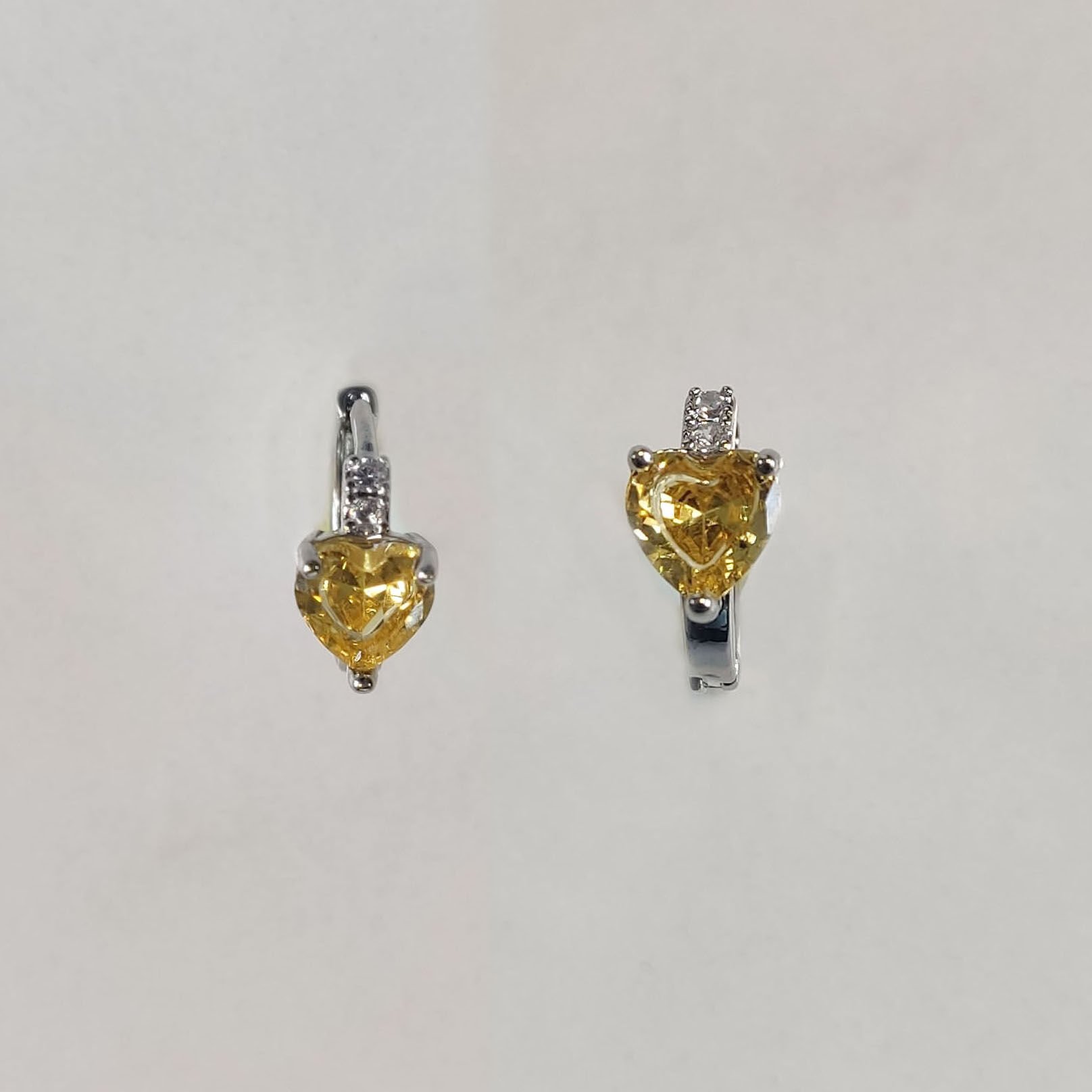 Sarı Taşlı Kalp Küpe (Çocuk Küpe)(Gümüş Kaplama)