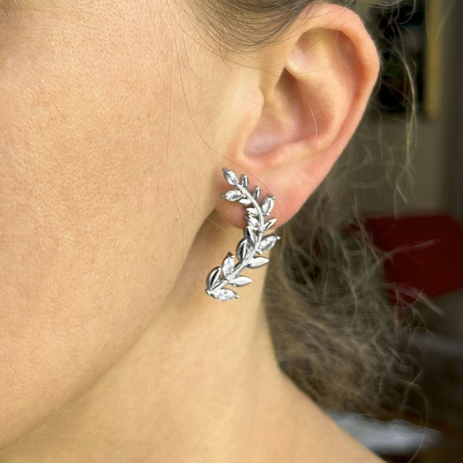 Gümüş Tonlu Yaprak Sarmaşık Küpeler