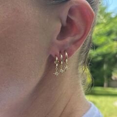 Üçlü Sallantılı Yıldız Küpe