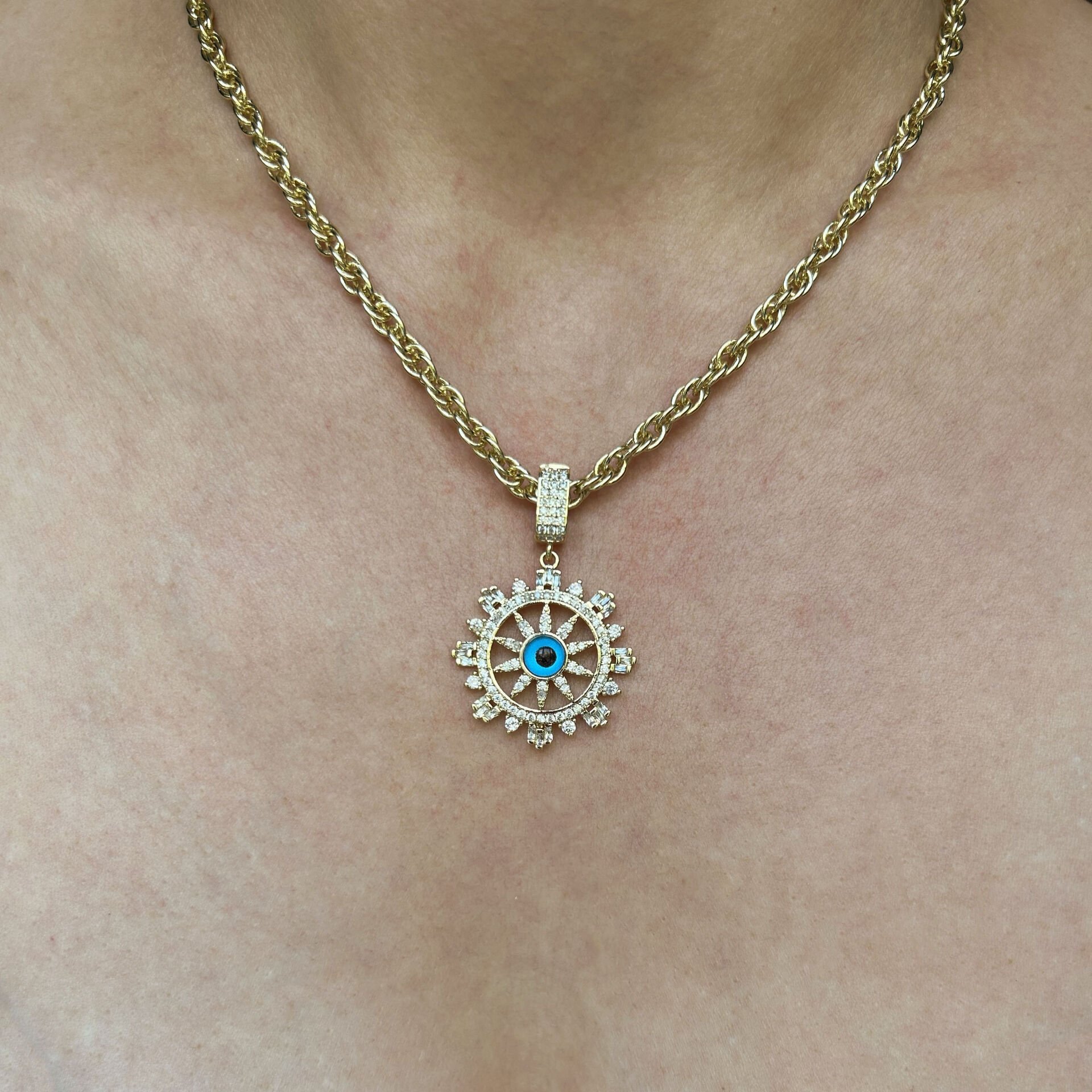 Nazar Boncuklu Charm