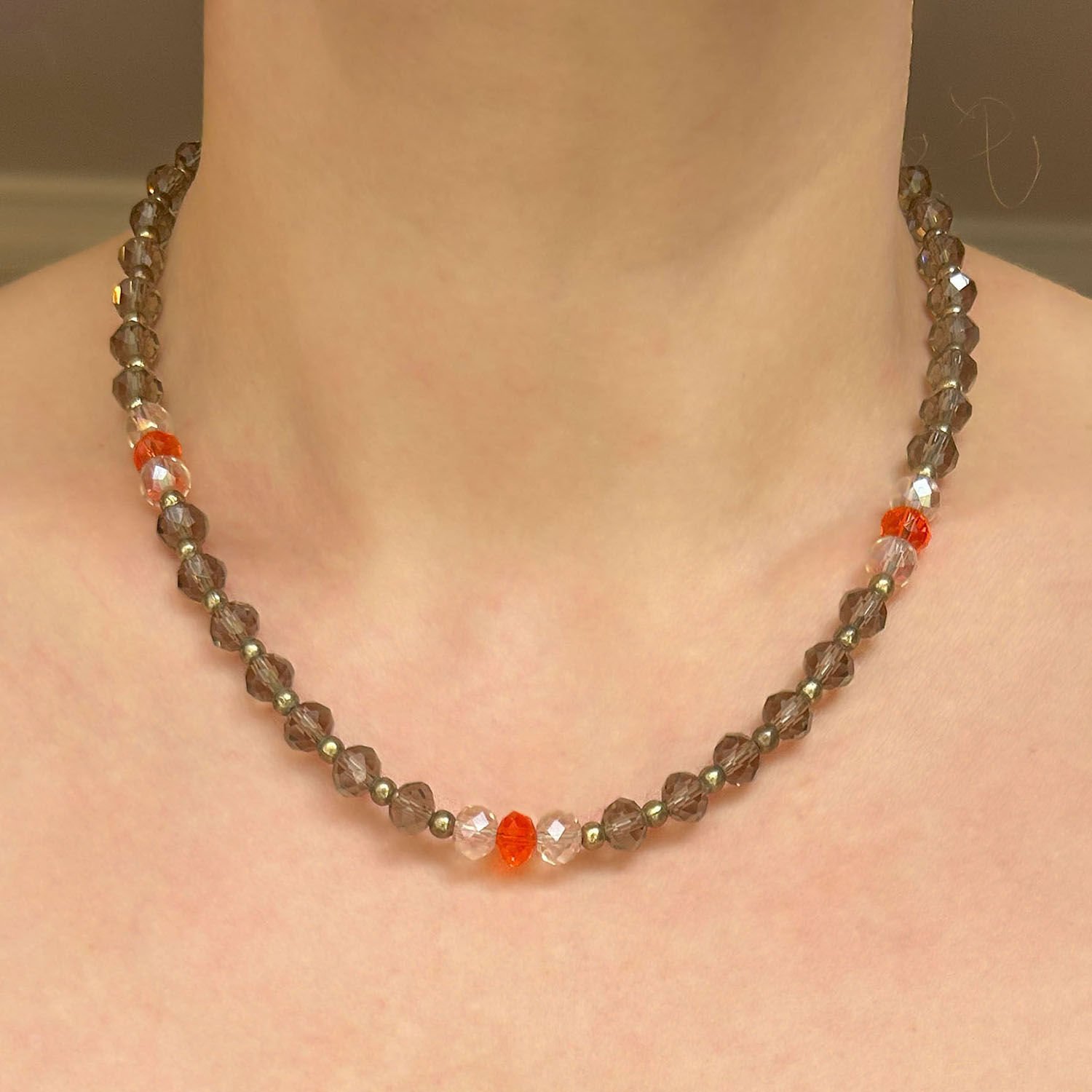 Kristal Boncuk Kolye ( Kahve )