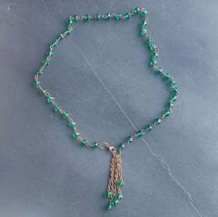 Sallantılı Yeşil Kolye