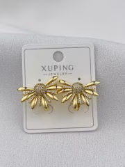 Yarım Papatya Küpe